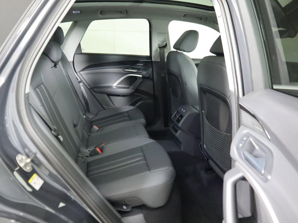 Used 2025 Audi Q5 Premium w/ Premium Plus AWD/4WD image 25