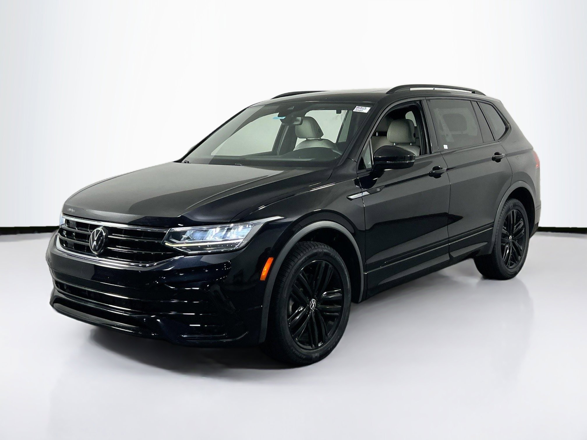 Used 2022 Volkswagen Tiguan SE R-Line