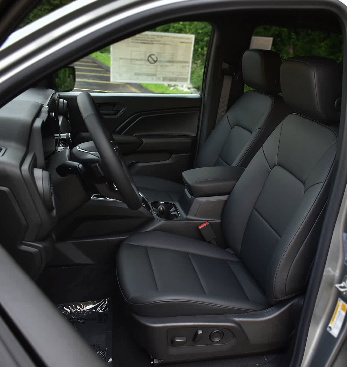 New 2026 Chevrolet Colorado Trail Boss AWD/4WD image 9