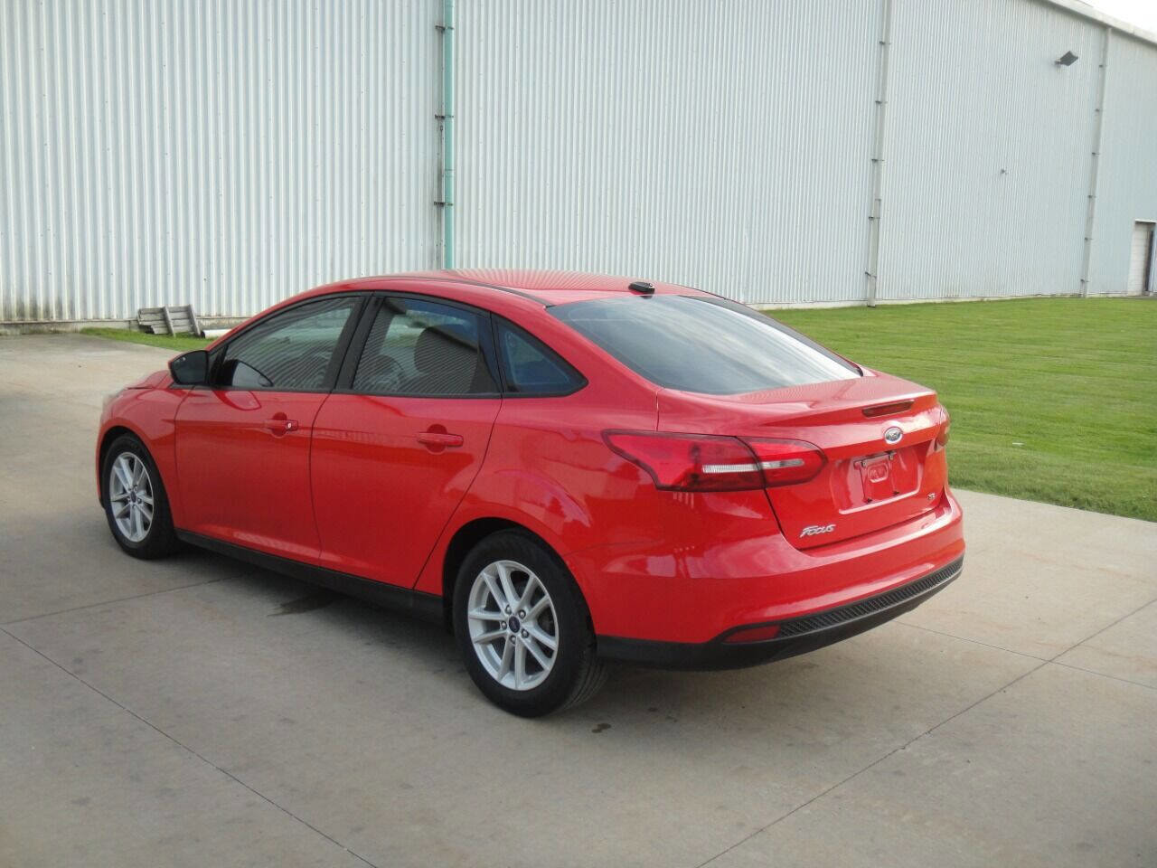 Used 2017 Ford Focus SE image 7