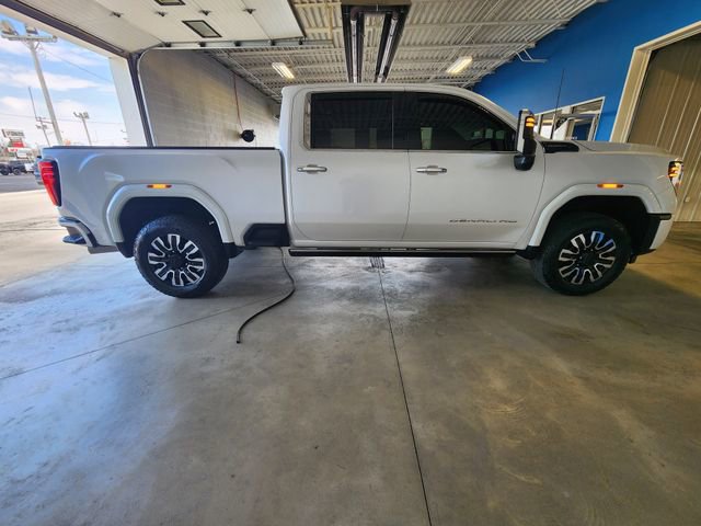 Used 2024 GMC Sierra 2500 Denali Ultimate AWD/4WD image 5
