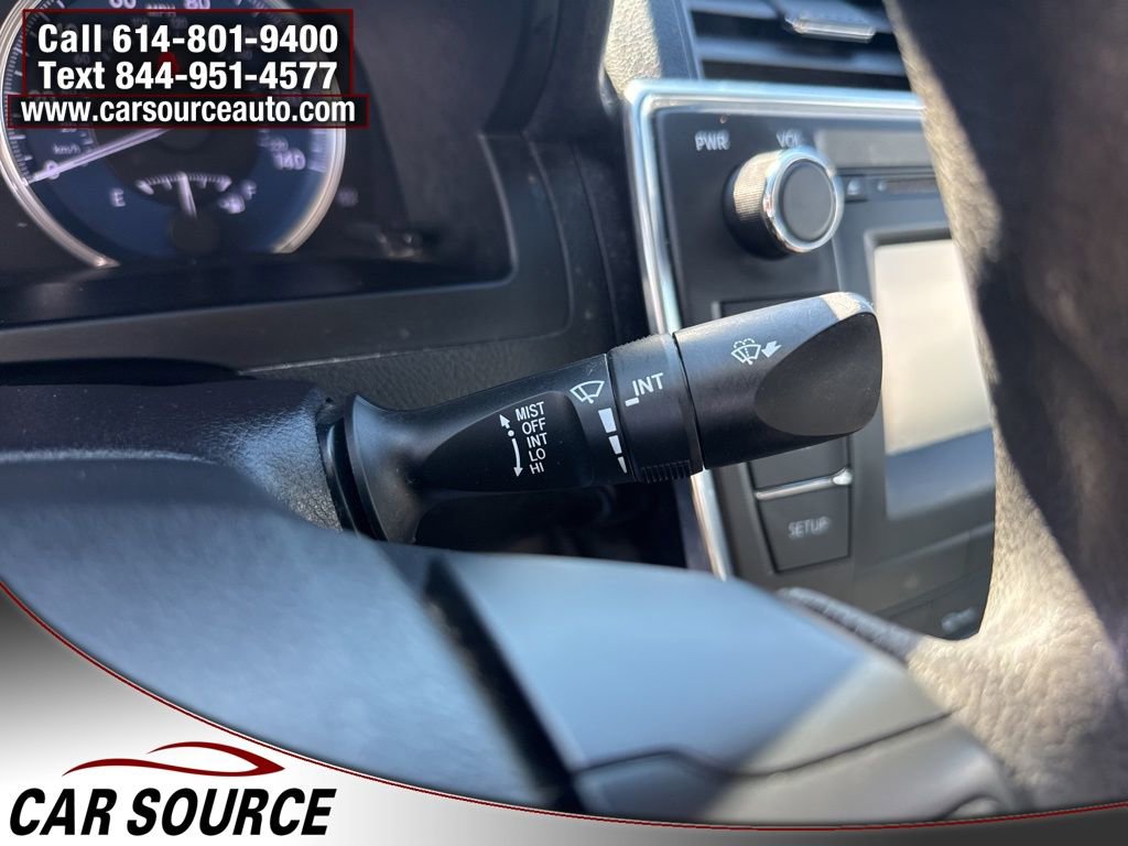 Used 2016 Toyota Camry LE image 19