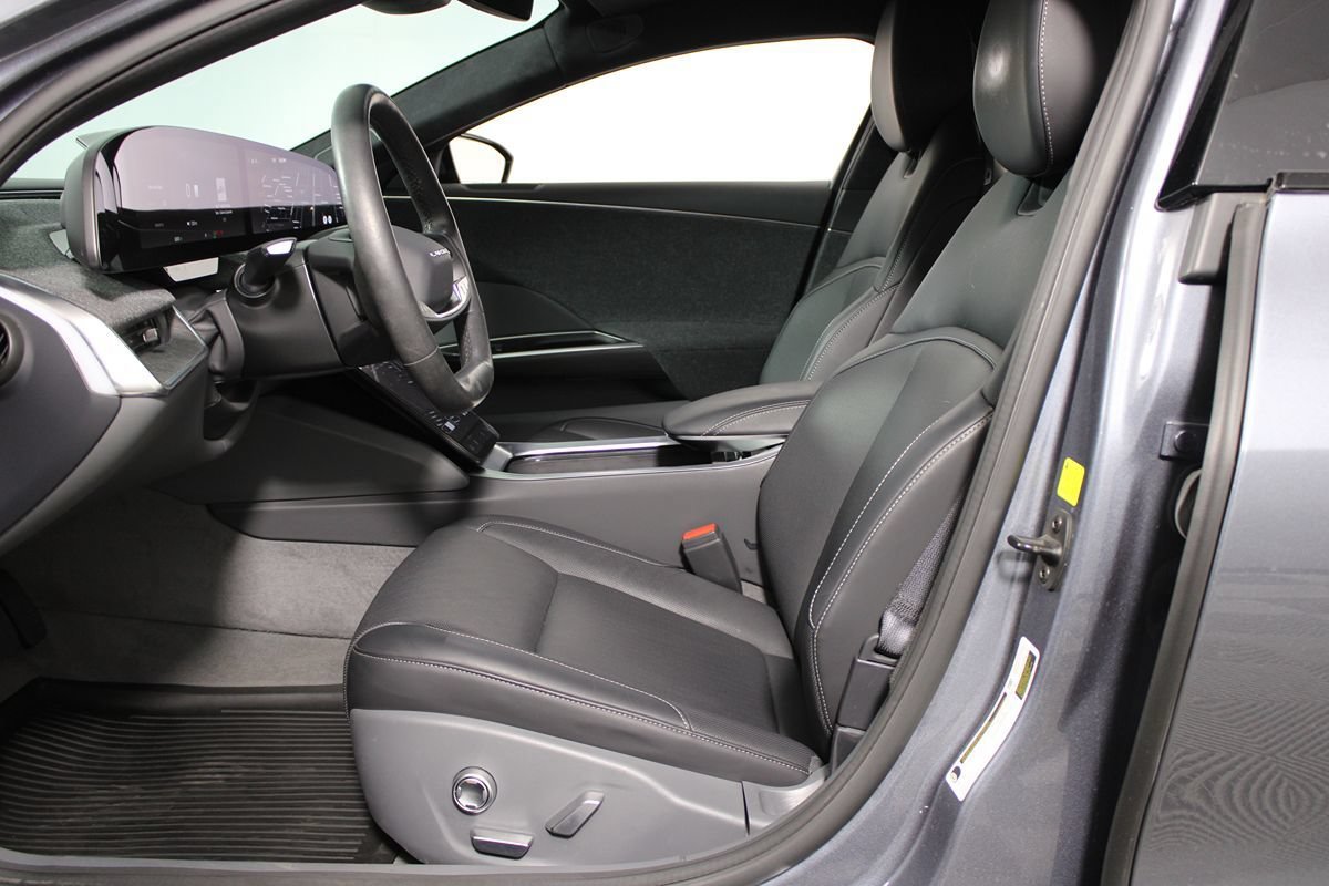Used 2023 Lucid Air Pure AWD/4WD image 10
