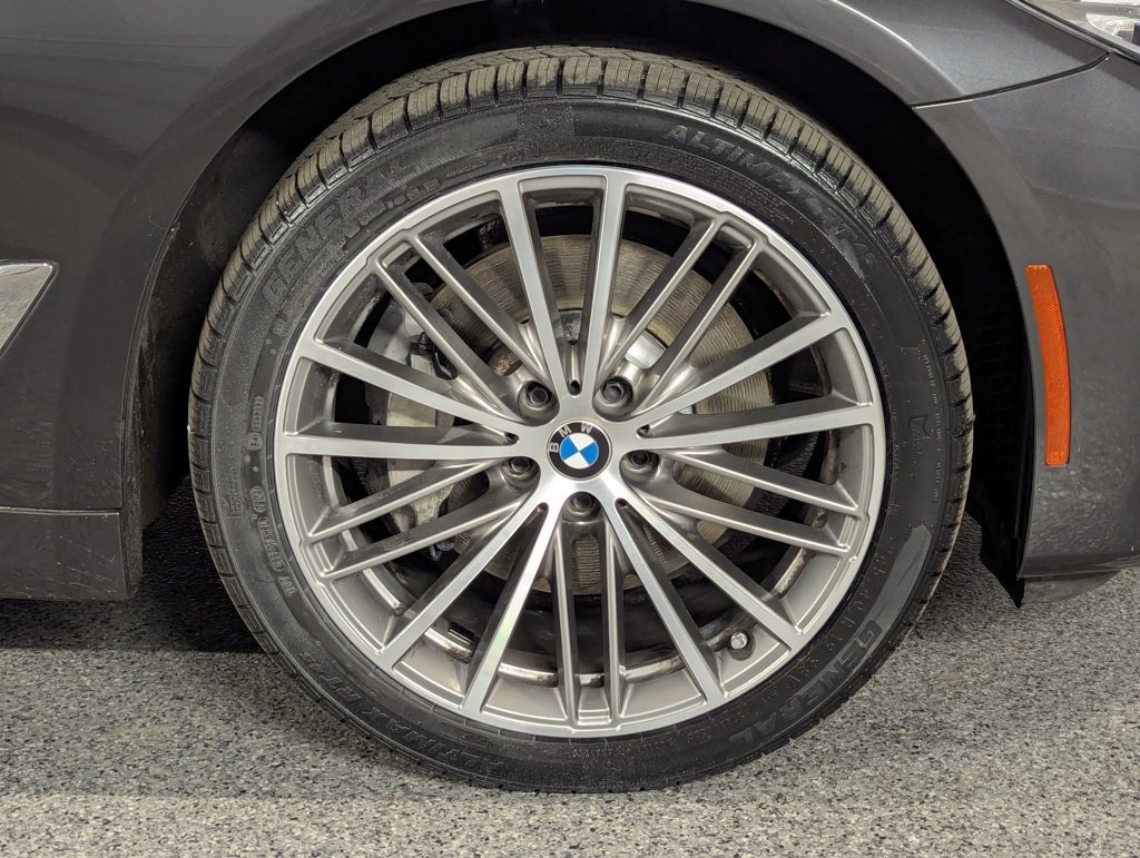 Used 2018 BMW 530i xDrive image 6