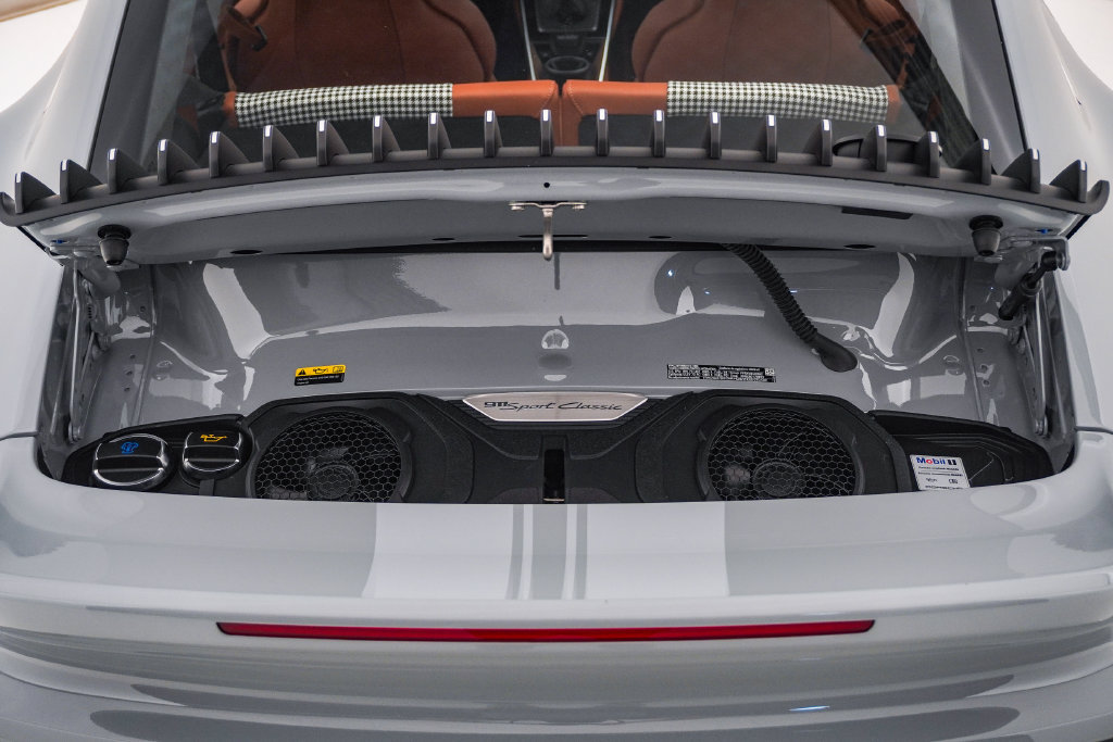 Used 2023 Porsche 911 Sport Classic RWD image 38