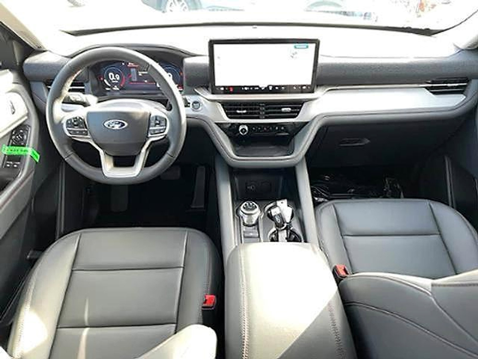 New 2026 Ford Explorer Active w/ Active Comfort Package RWD image 8