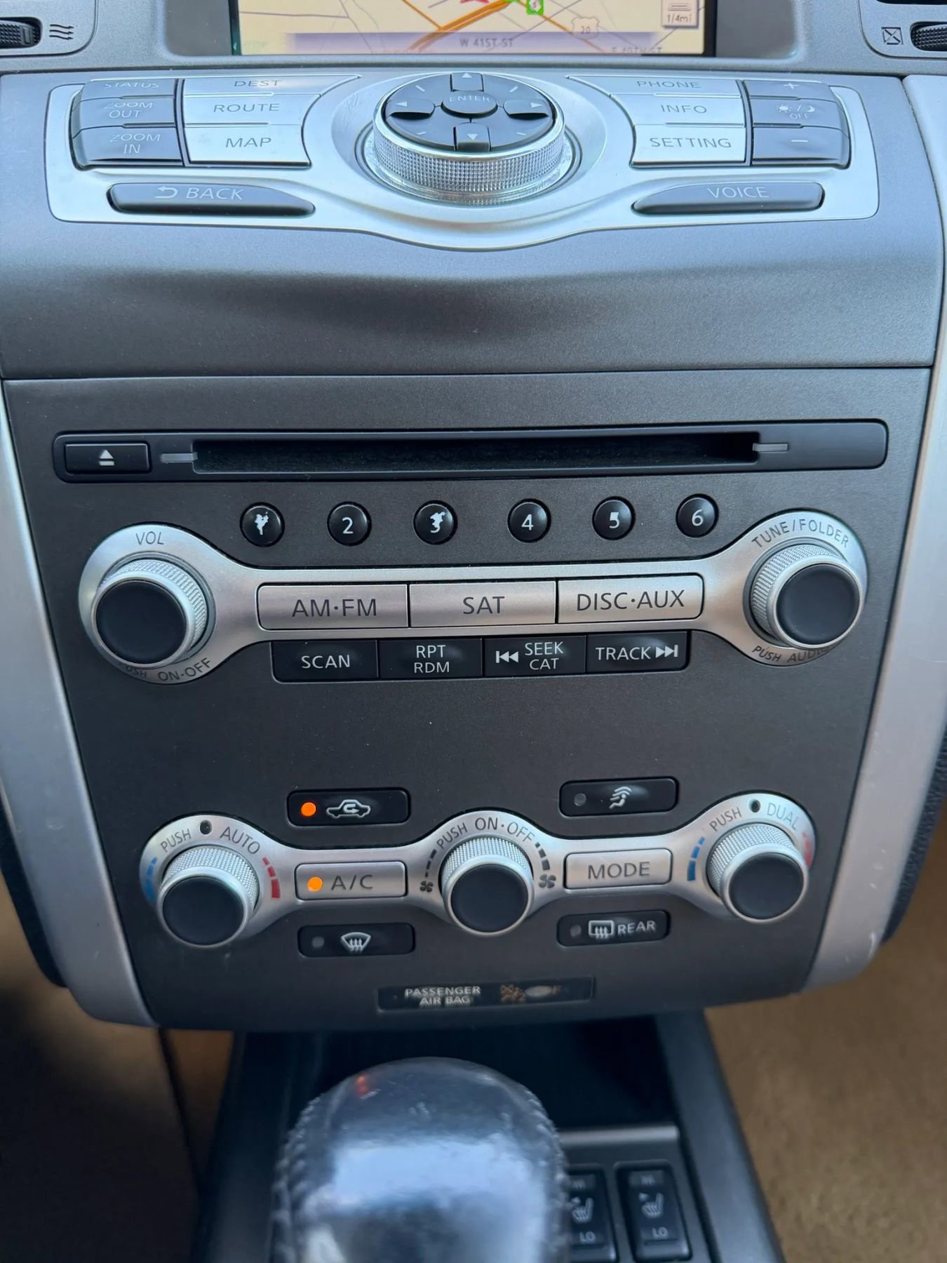 Used 2014 Nissan Murano CrossCabriolet w/ Navigation Package AWD/4WD image 21