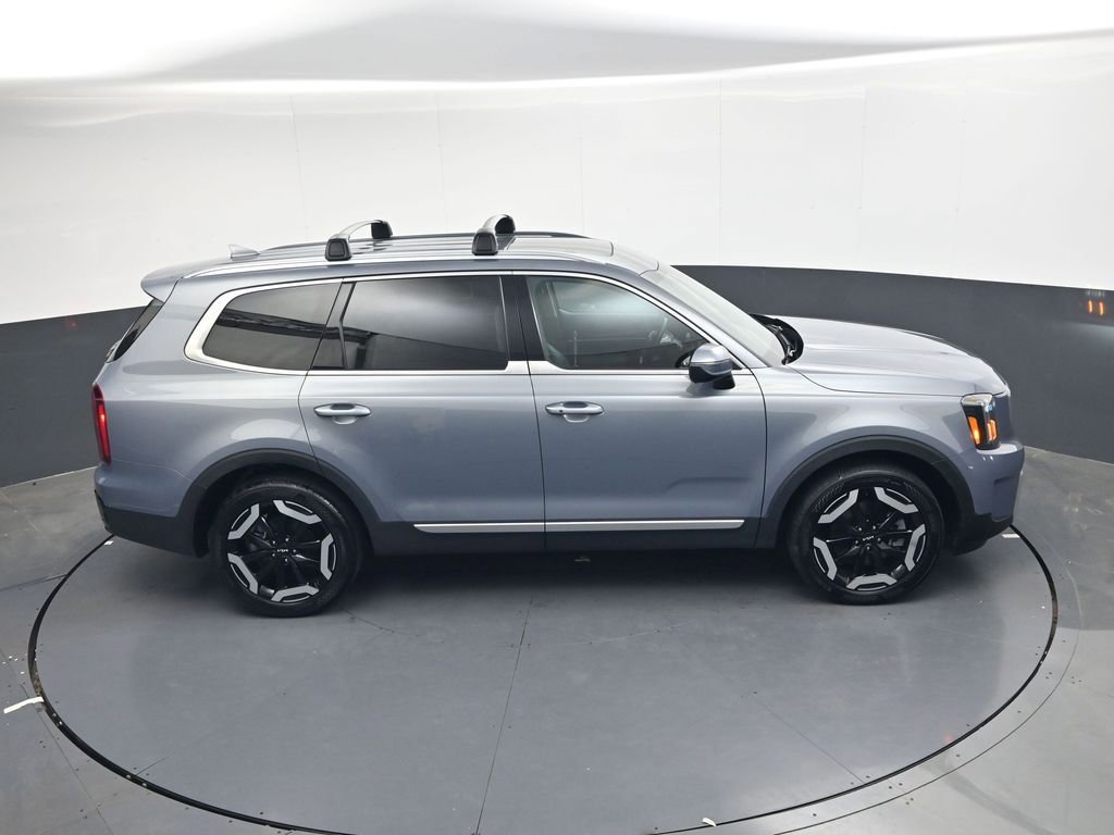 Used 2025 Kia Telluride S FWD image 27