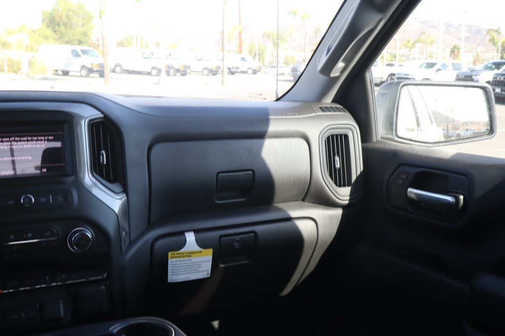 New 2026 Chevrolet Silverado 1500 Custom w/ LPO, Dark Essentials Package RWD image 24