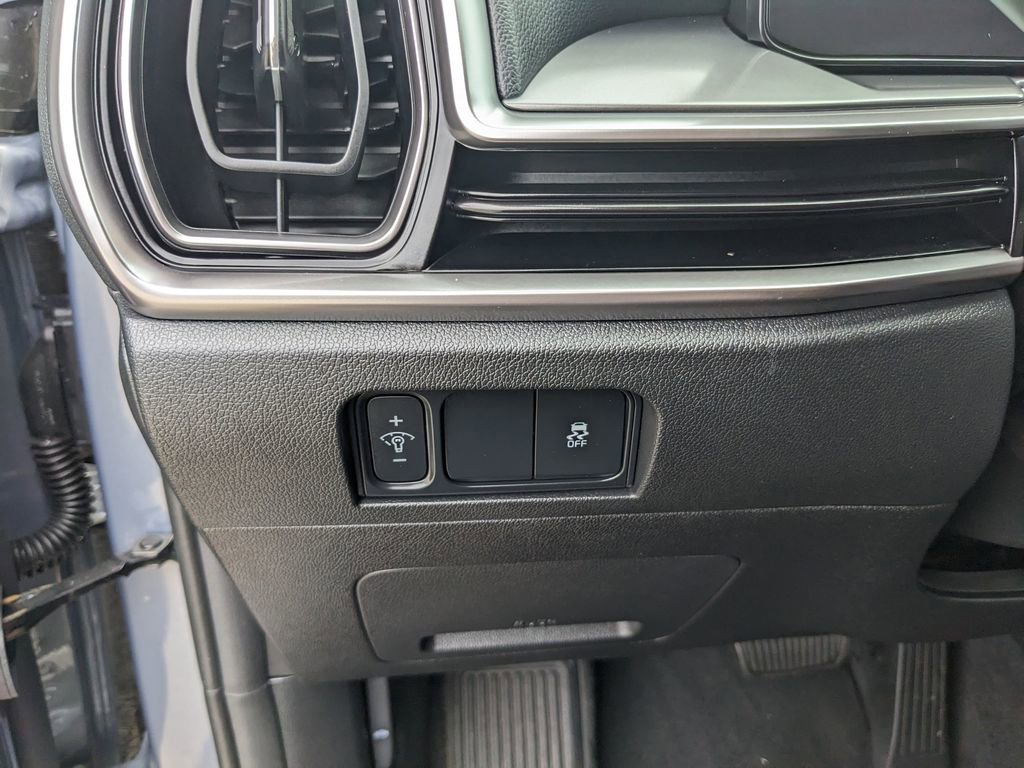 Certified 2025 Kia Sorento S AWD/4WD image 29