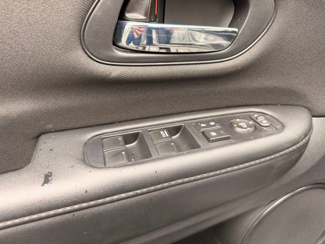 Used 2021 Honda HR-V LX image 8