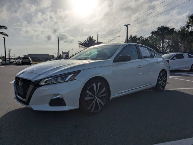 Used 2021 Nissan Altima 2.5 SR w/ SR Premium Package FWD image 7