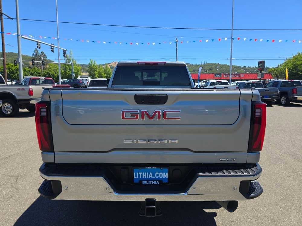 Used 2024 GMC Sierra 2500 SLT w/ SLT Premium Package AWD/4WD image 4
