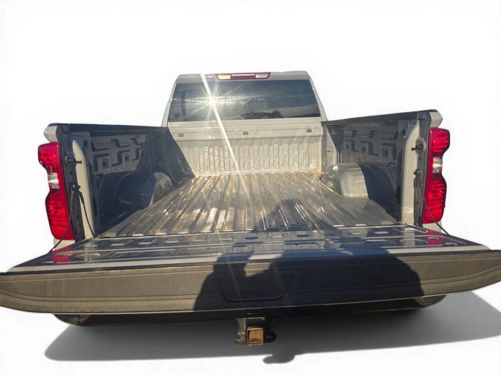 Used 2025 Chevrolet Silverado 2500 Custom w/ Custom Value Package AWD/4WD image 5