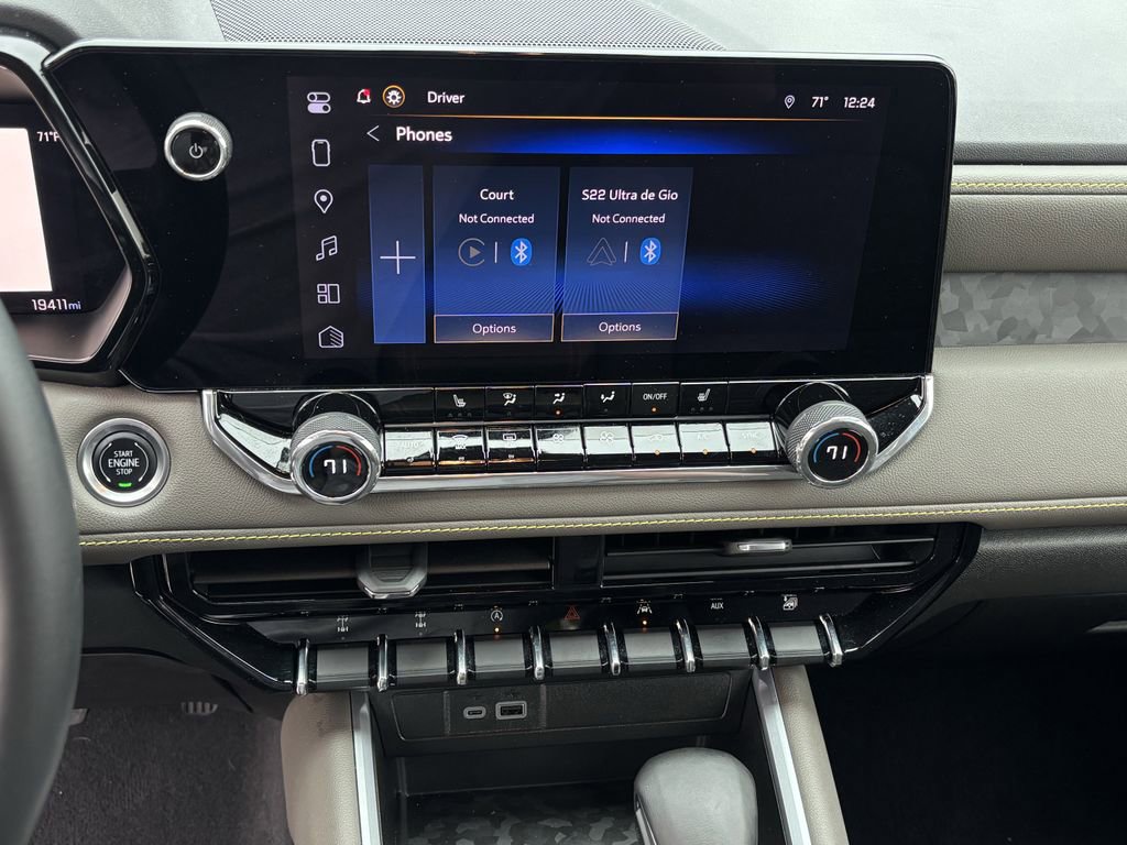 Used 2024 Chevrolet Colorado ZR2 w/ Technology Package image 14