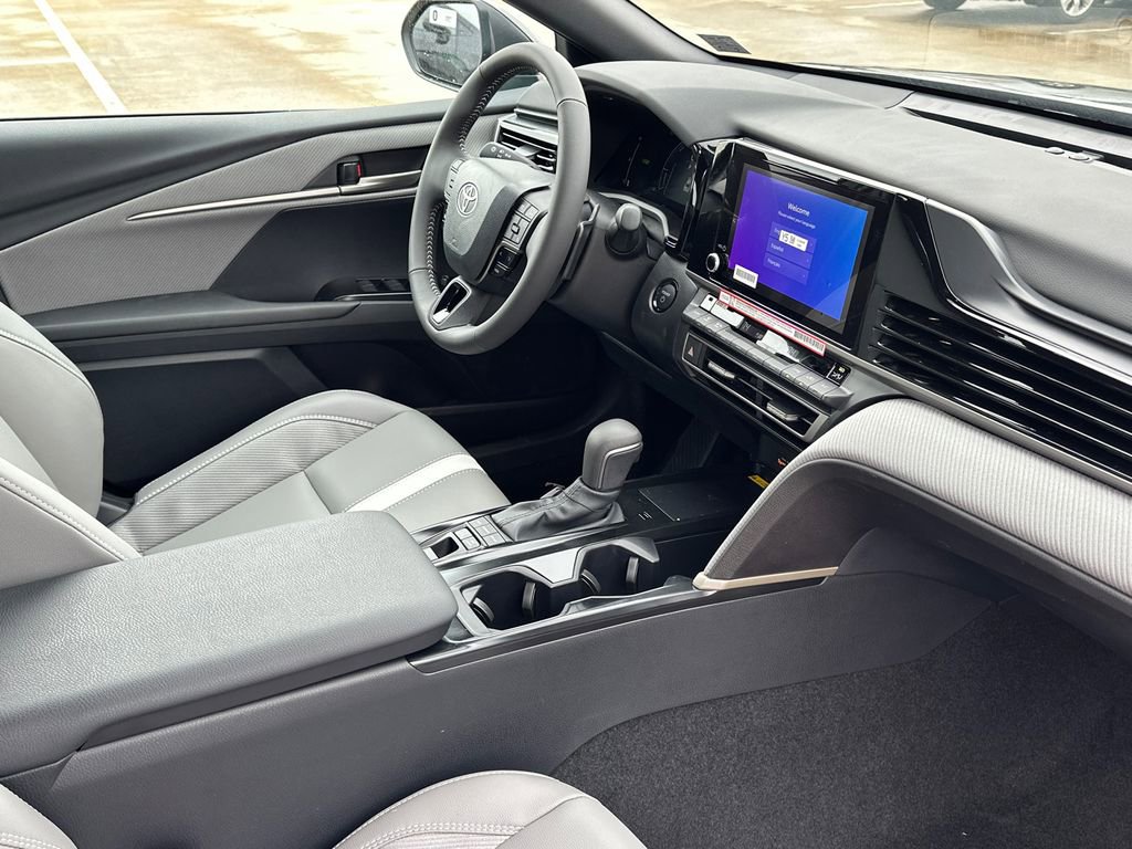 New 2026 Toyota Camry SE image 10