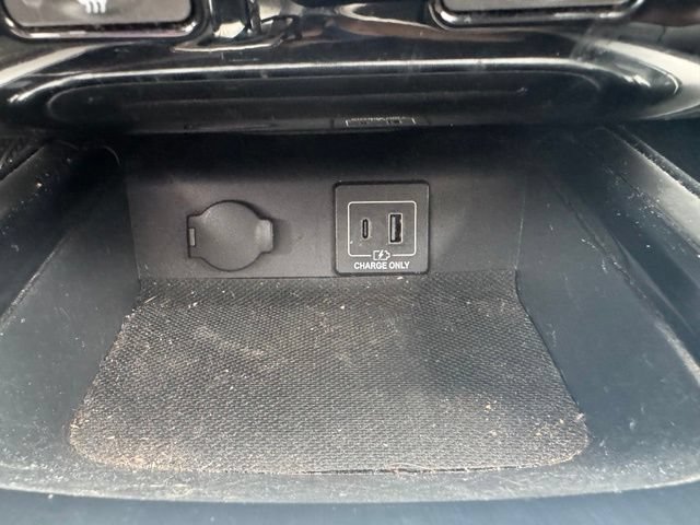 Used 2019 Nissan Pathfinder SV FWD image 23