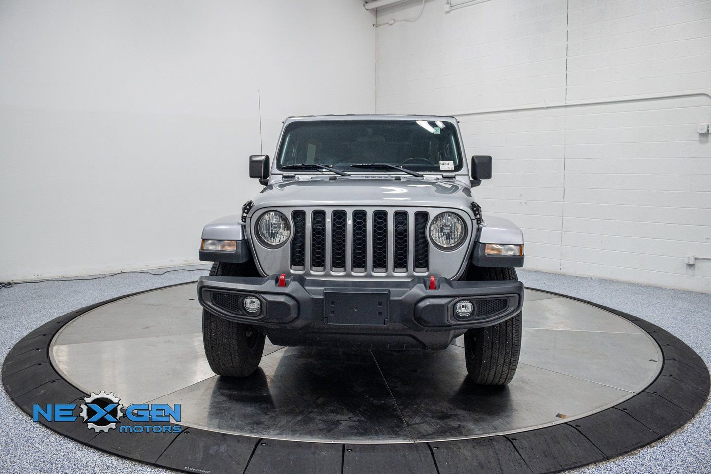 Used 2021 Jeep Wrangler Unlimited Sahara image 2