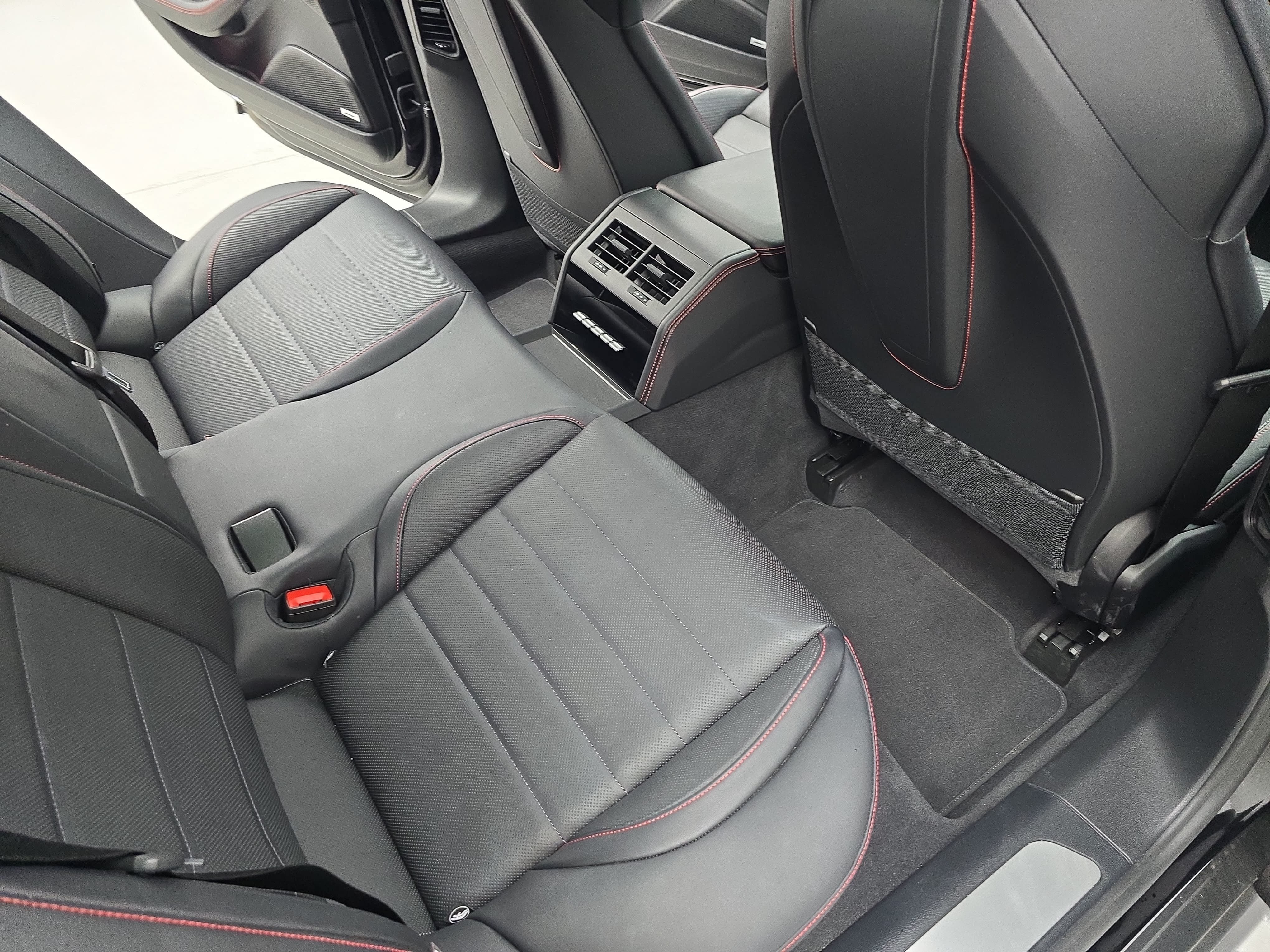 Certified 2025 Porsche Panamera 4 AWD/4WD image 13