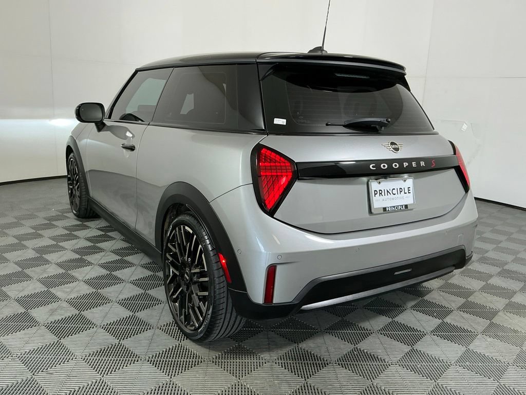 Certified 2025 MINI Cooper S FWD image 7