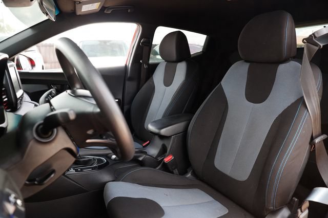 Used 2020 Hyundai Veloster 2.0 FWD image 9