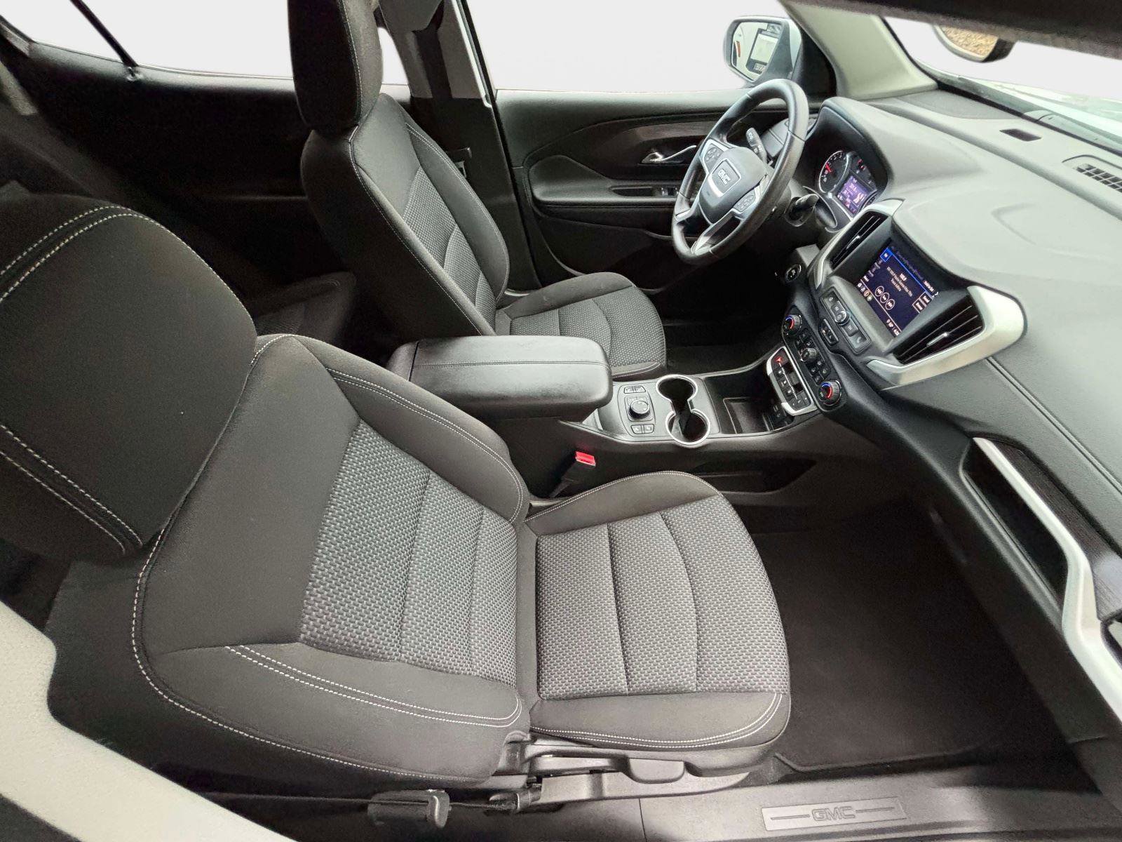 Used 2022 GMC Terrain SLE w/ Driver Convenience Package image 28