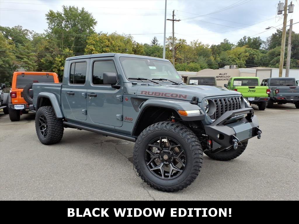 New 2025 Jeep Gladiator Rubicon w/ Convenience Group