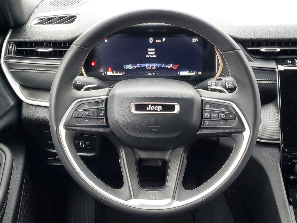 Used 2023 Jeep Grand Cherokee L Laredo image 23