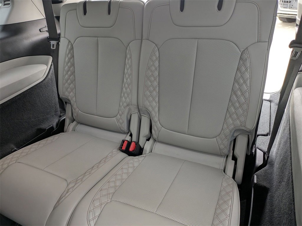 Used 2021 Jeep Grand Cherokee L Summit w/ Advanced Protech Group IV image 36