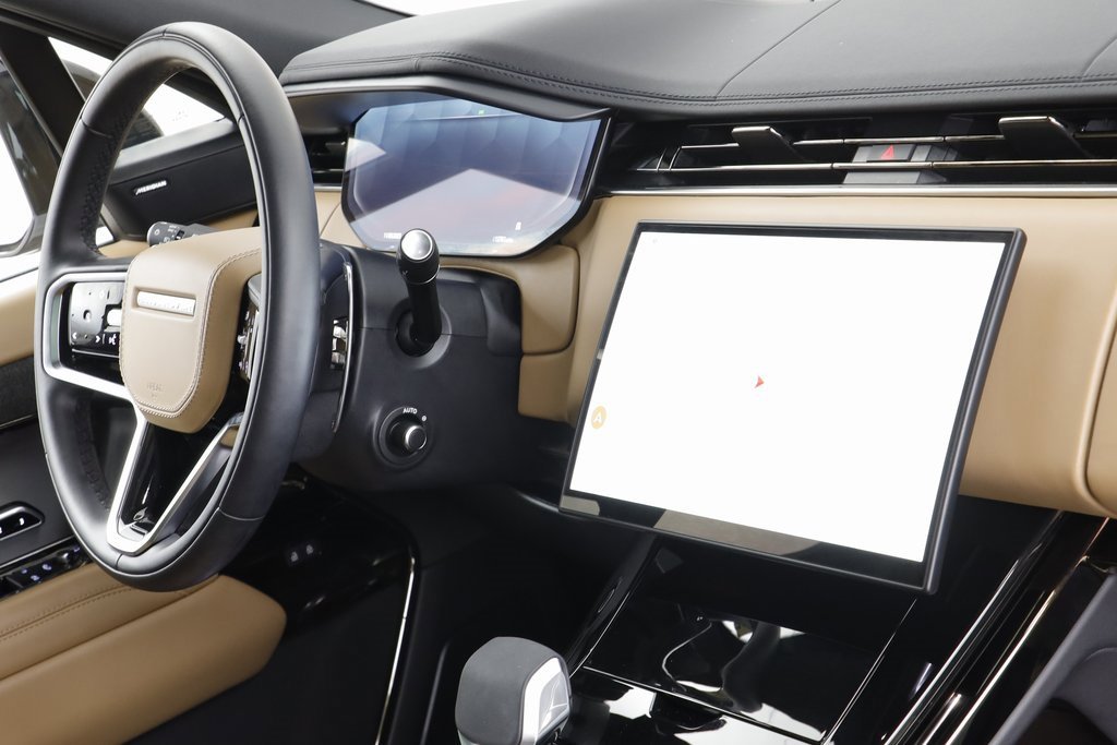 Certified 2025 Land Rover Range Rover Sport SE image 21