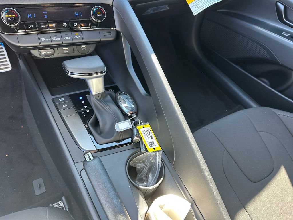 New 2025 Hyundai Elantra Sport image 34