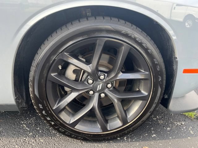 Used 2022 Dodge Challenger R/T w/ Plus Package RWD image 18