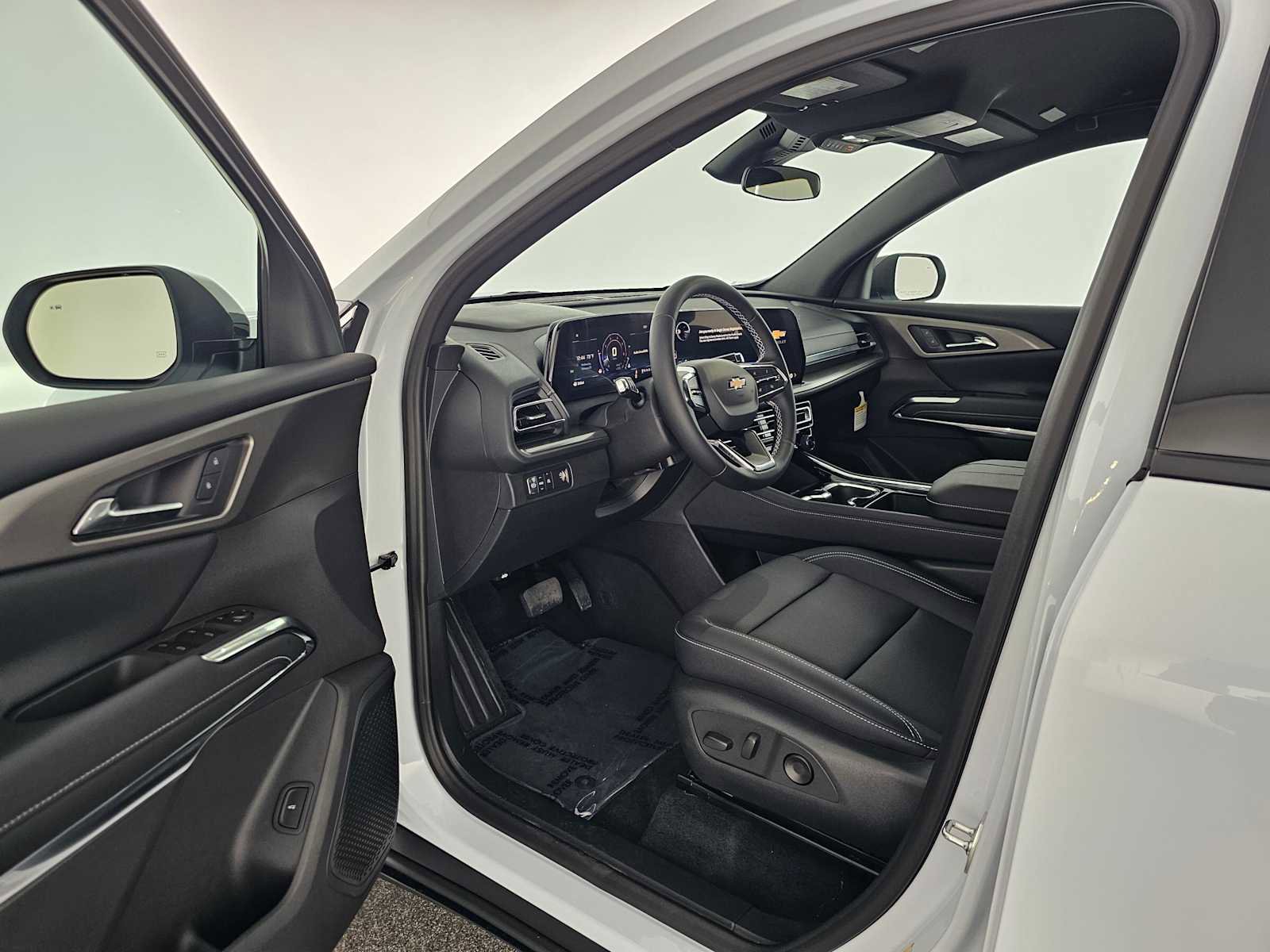 New 2026 Chevrolet Traverse LT image 21