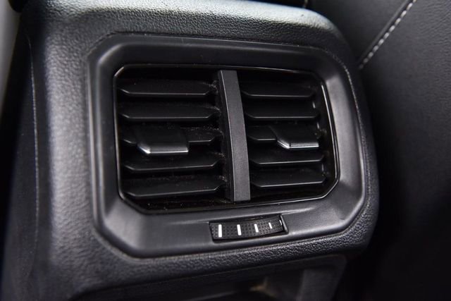 Certified 2023 Volkswagen Taos SE w/ Panoramic Sunroof Package image 24