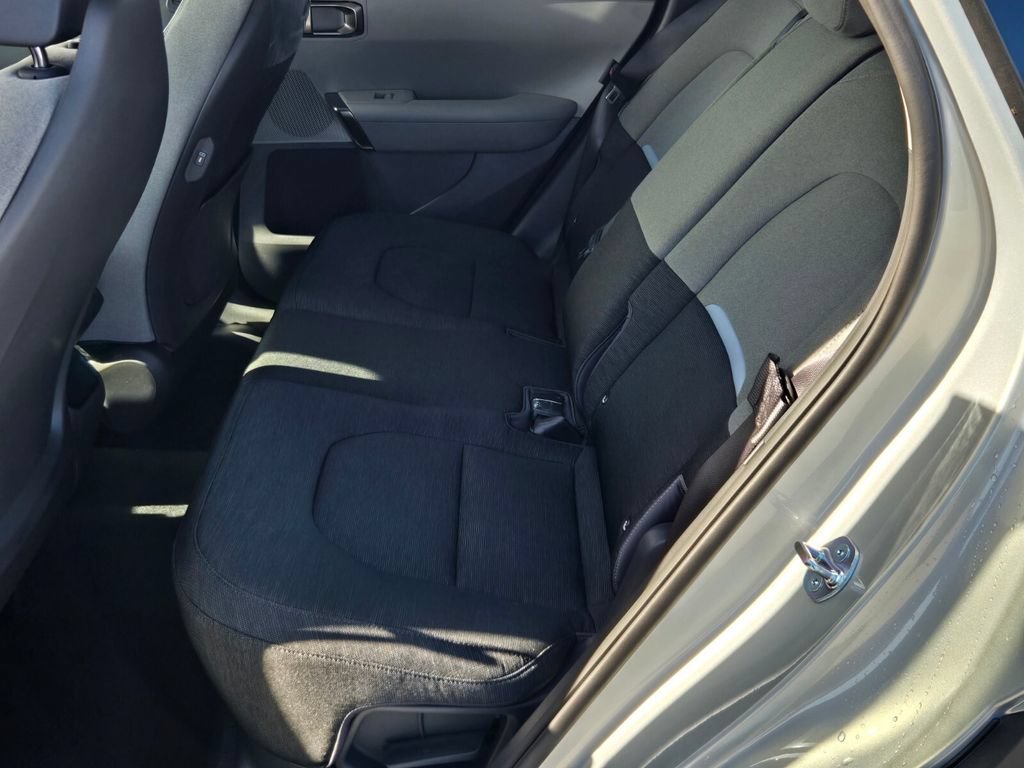 New 2027 Kia Seltos S FWD image 7