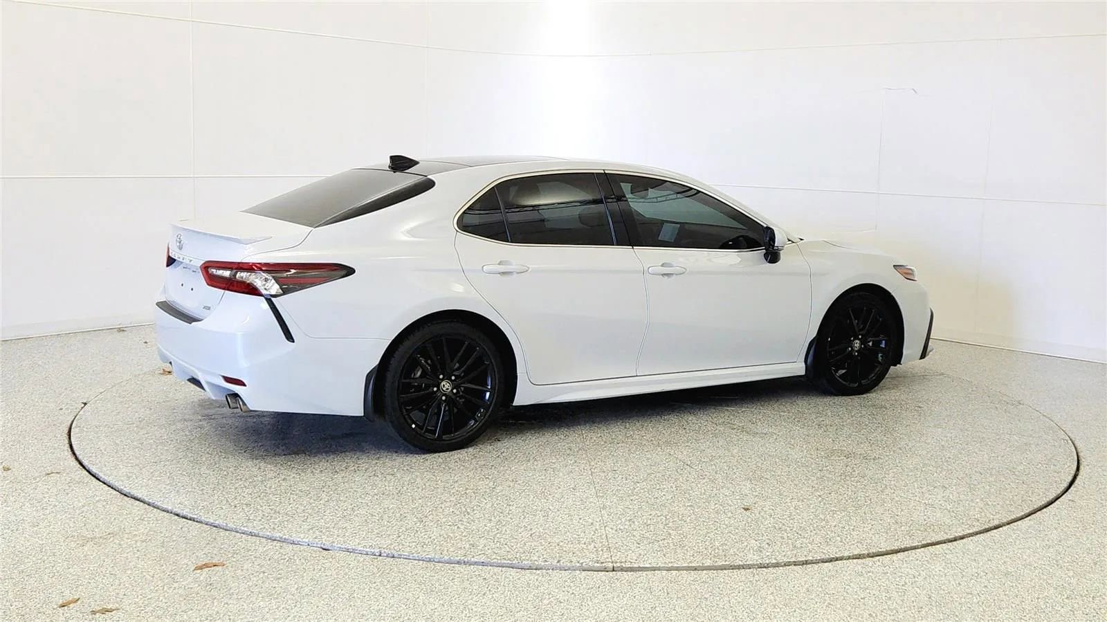 Used 2023 Toyota Camry XSE w/ Navigation Package FWD image 8