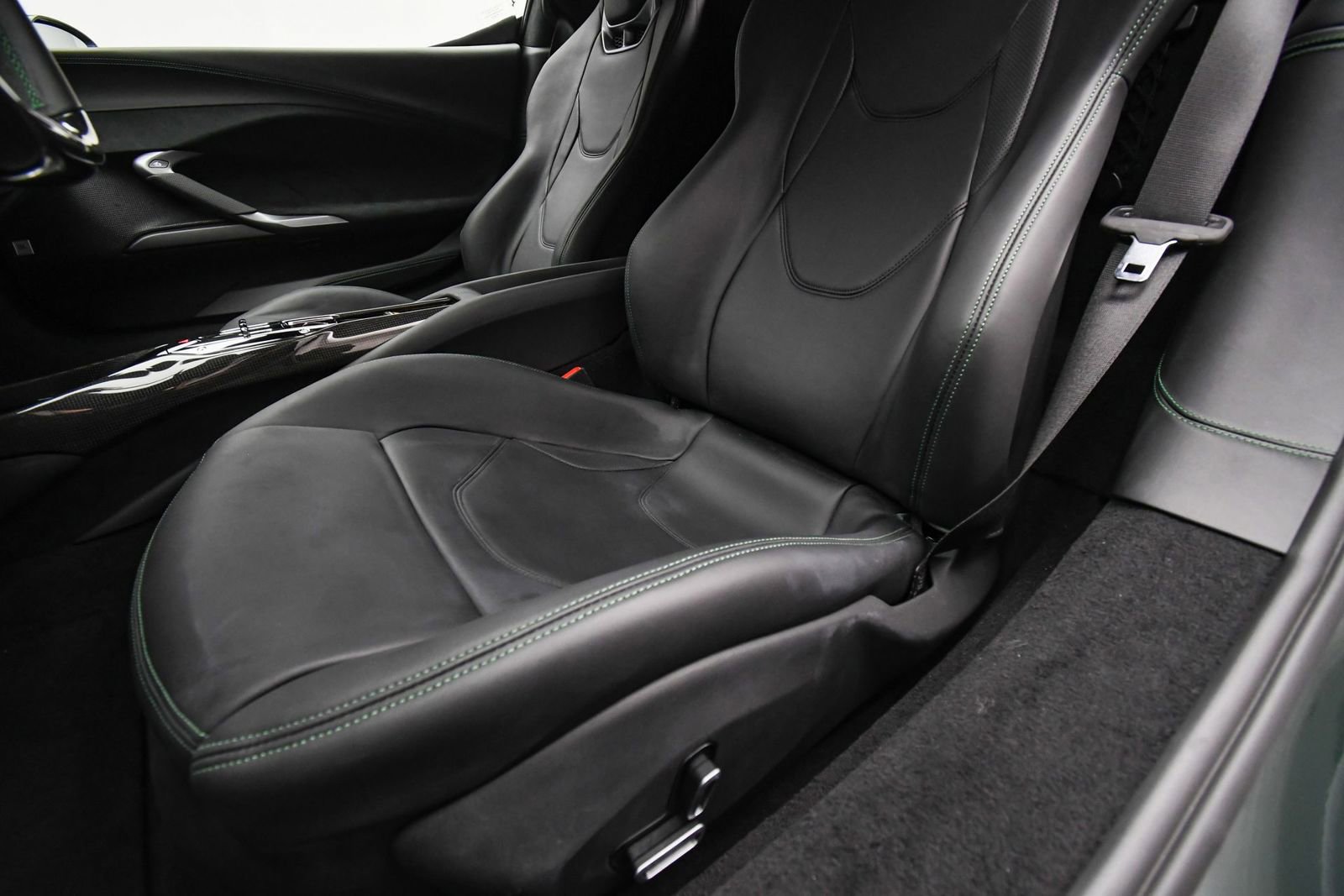 Certified 2025 Ferrari 296 GTB image 57