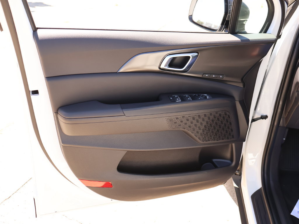 New 2027 Kia Carnival SX w/ Dark Edition Package FWD image 22