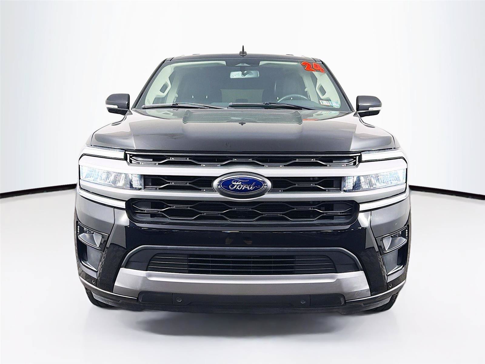 Used 2024 Ford Expedition Max XLT AWD/4WD image 6
