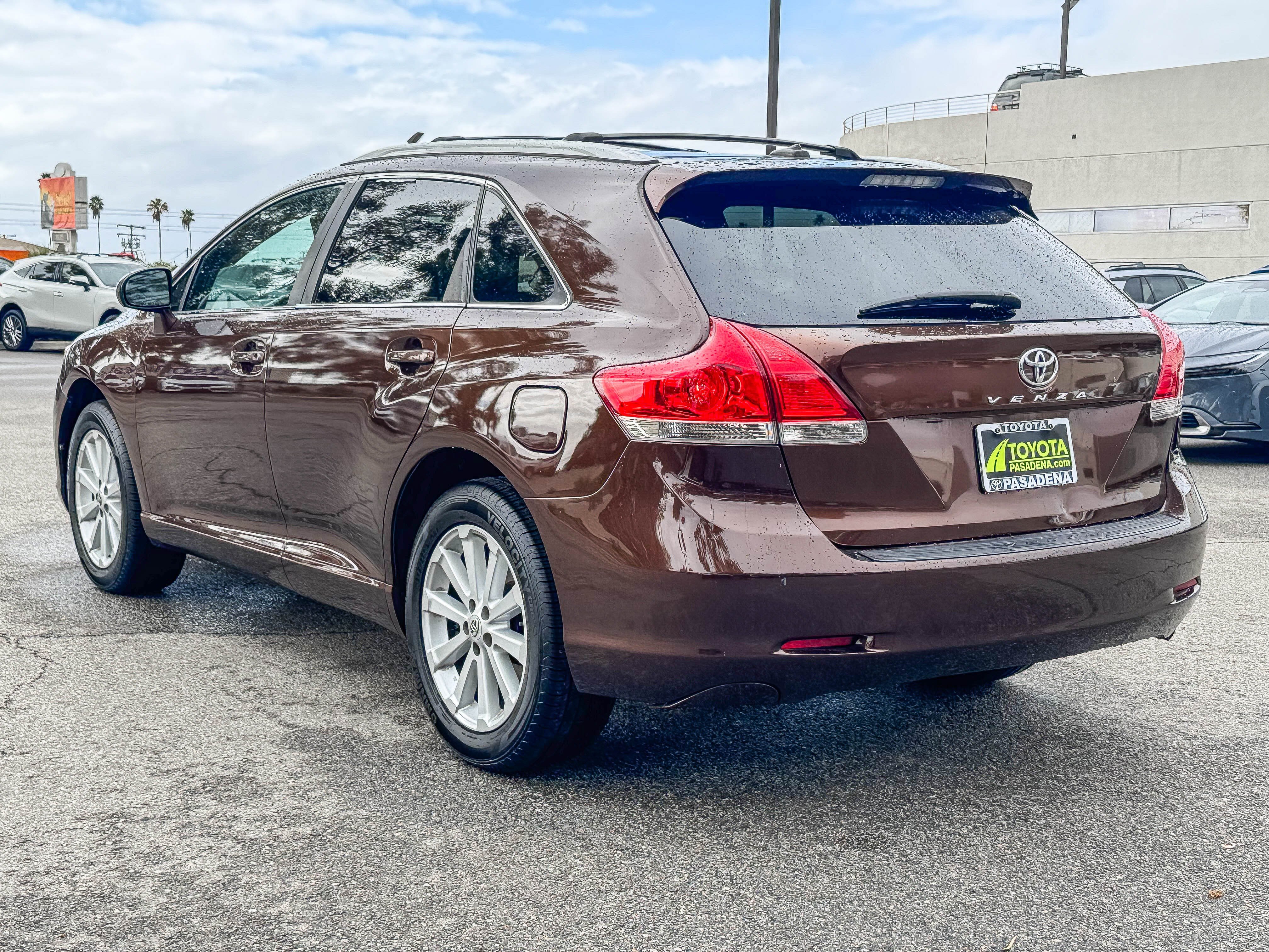 Used 2010 Toyota Venza FWD image 8