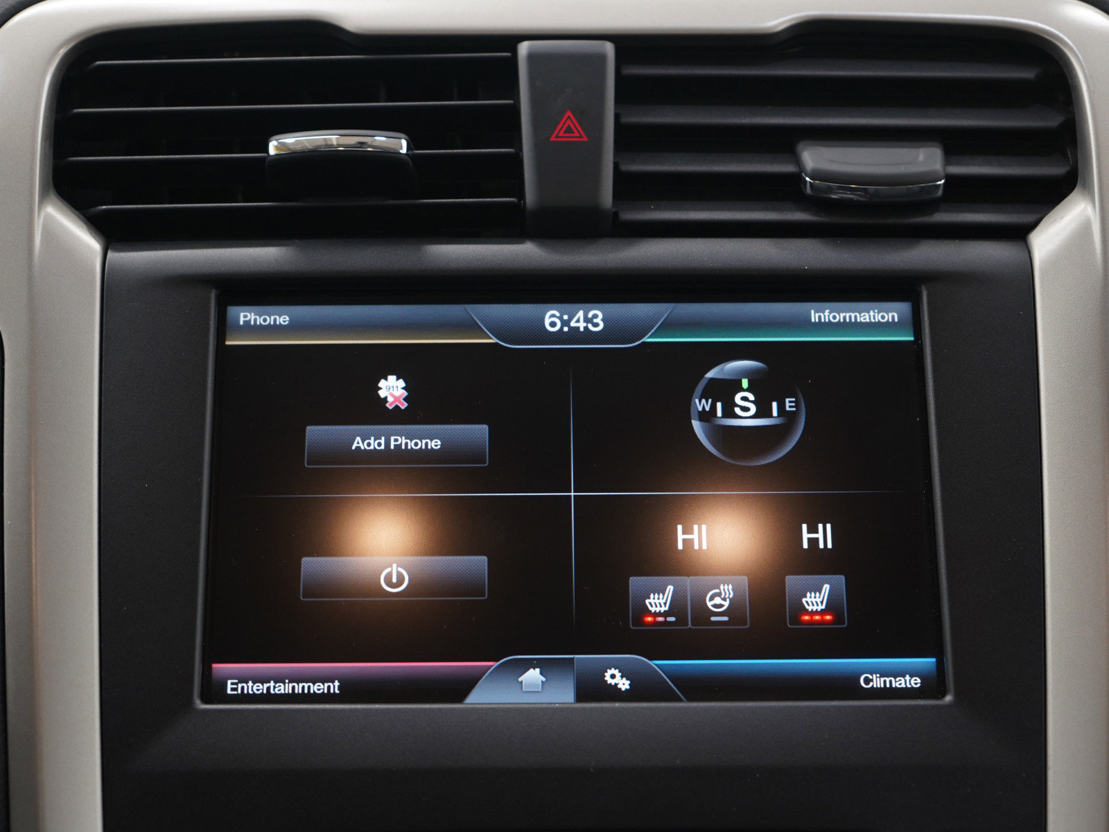 Used 2015 Ford Fusion SE w/ Equipment Group 202A image 15