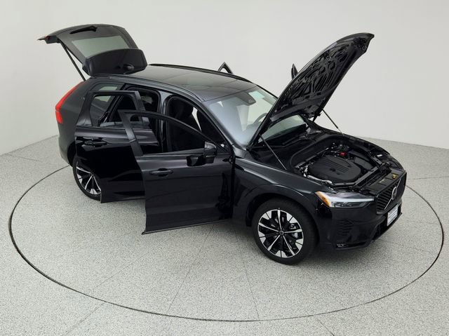 New 2026 Volvo XC60 B5 Plus w/ Protection Package Premier image 34