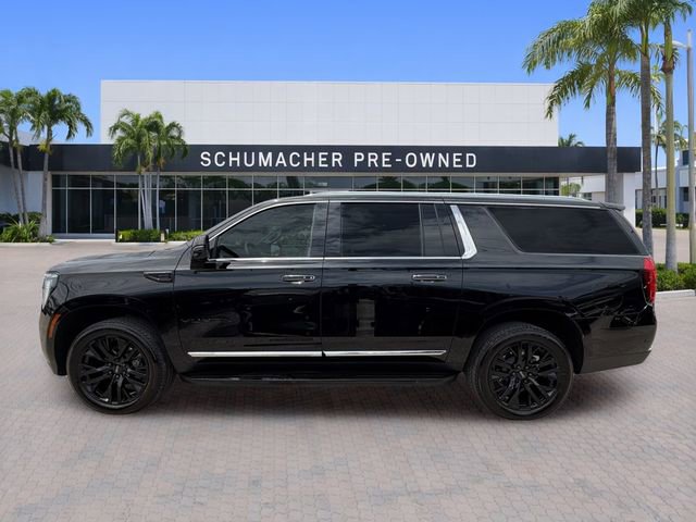 Used 2025 GMC Yukon XL Elevation w/ LPO, Yukon Black Package RWD image 4