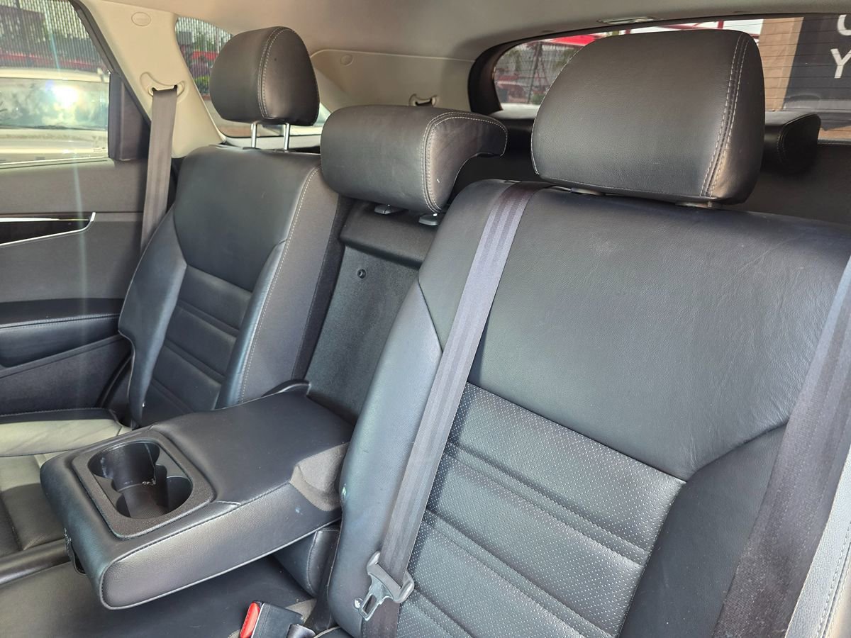 Used 2017 Kia Sorento EX w/ EX V6 Premium Package FWD image 24