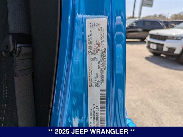 New 2025 Jeep Wrangler Sahara w/ Technology Group image 33
