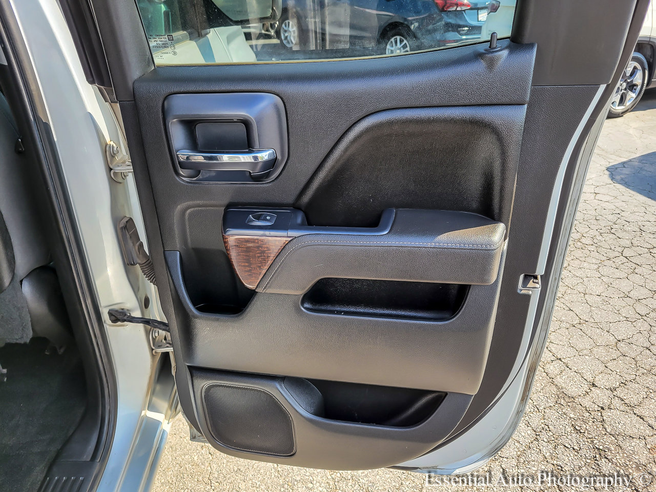 Used 2015 GMC Sierra 1500 SLE w/ SLE Value Package RWD image 23