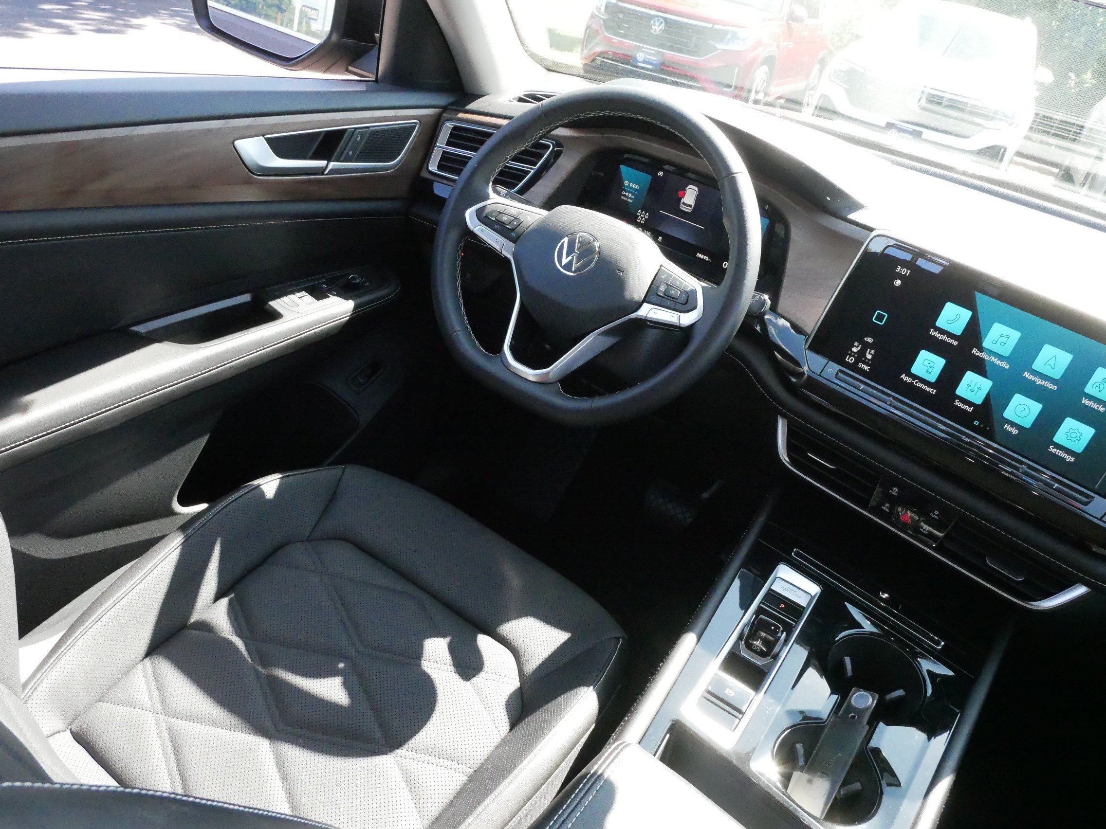 Certified 2024 Volkswagen Atlas SE AWD/4WD image 9