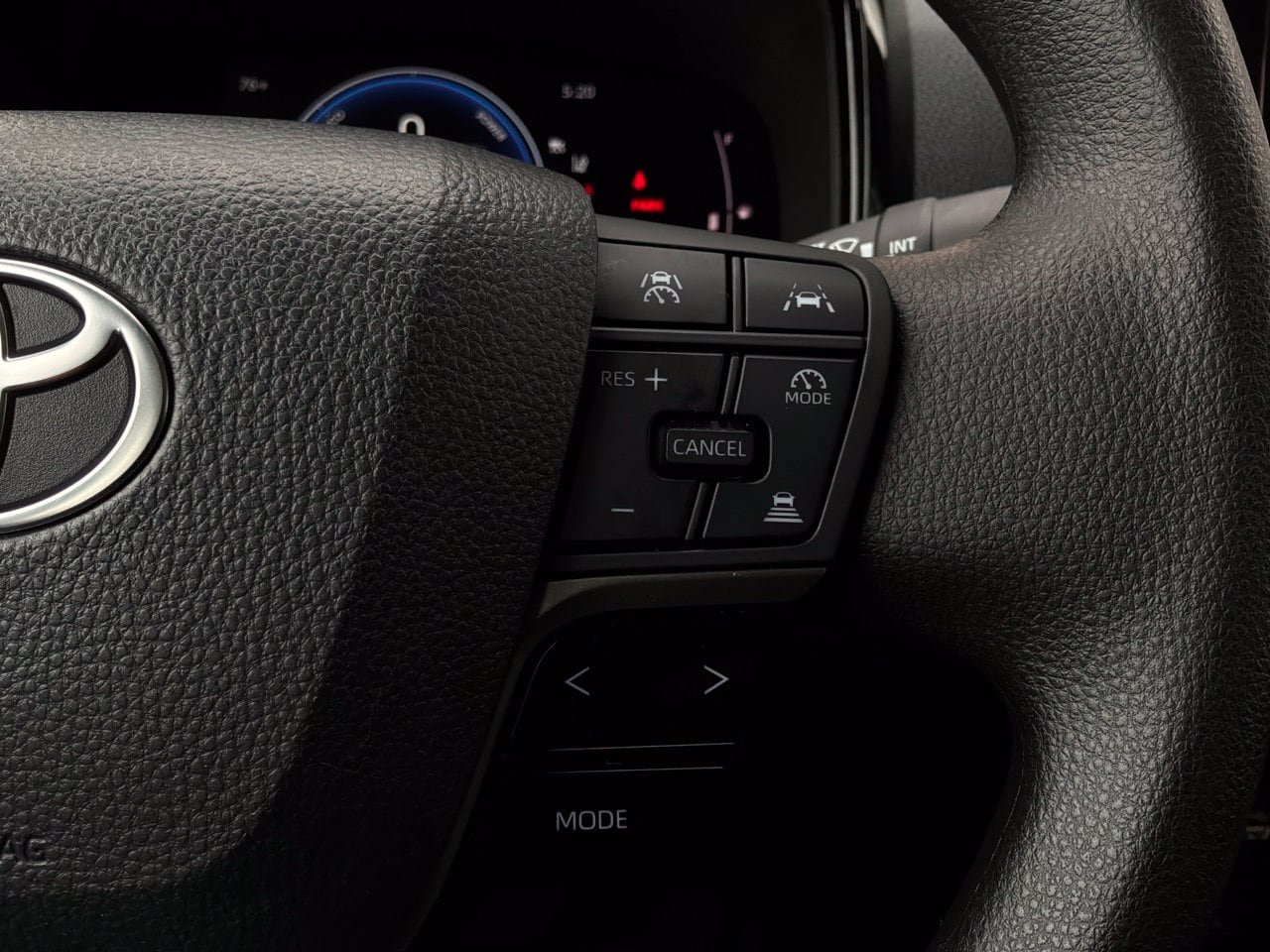 Used 2026 Toyota Camry LE FWD image 36