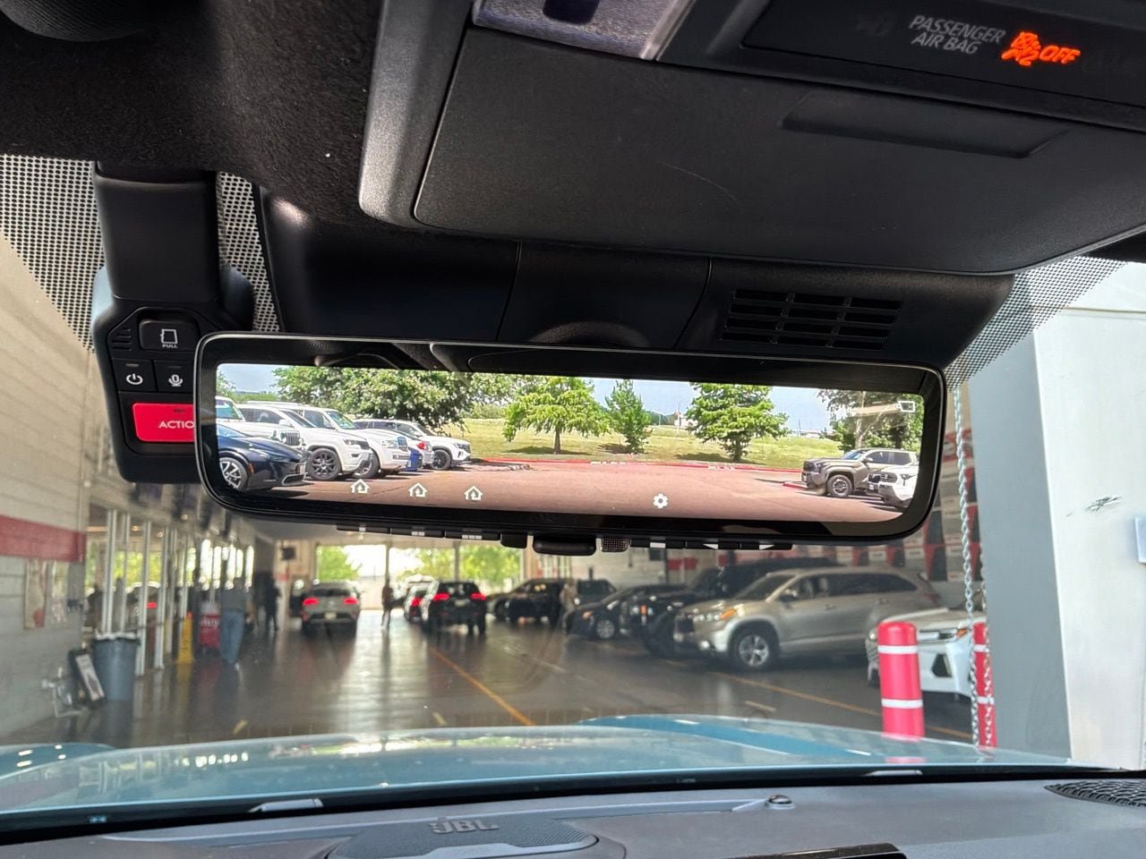 Used 2025 Toyota 4Runner TRD Off-Road Premium w/ Tow Technology Package AWD/4WD image 18