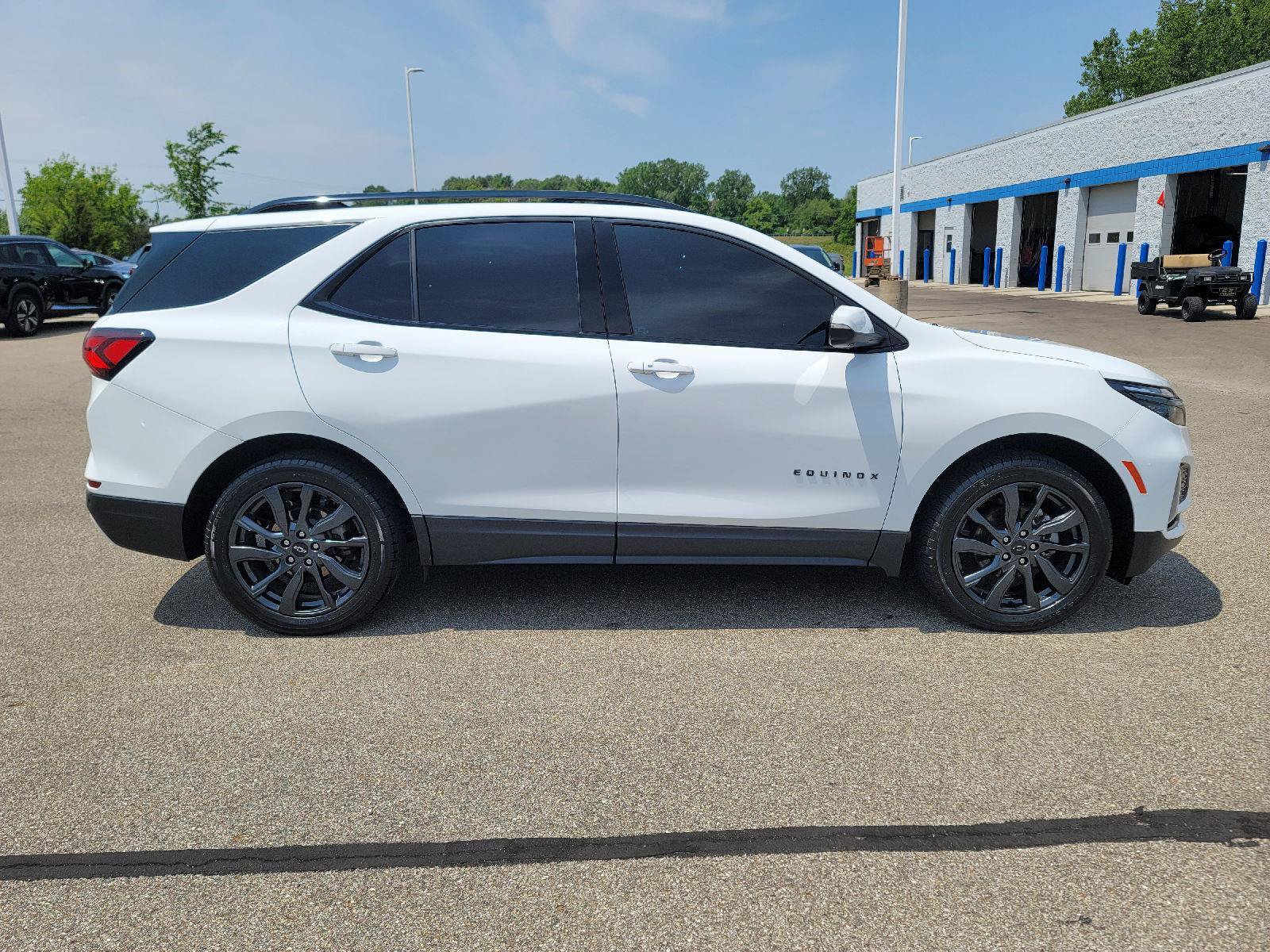 Used 2022 Chevrolet Equinox RS w/ RS Leather Package AWD/4WD image 10